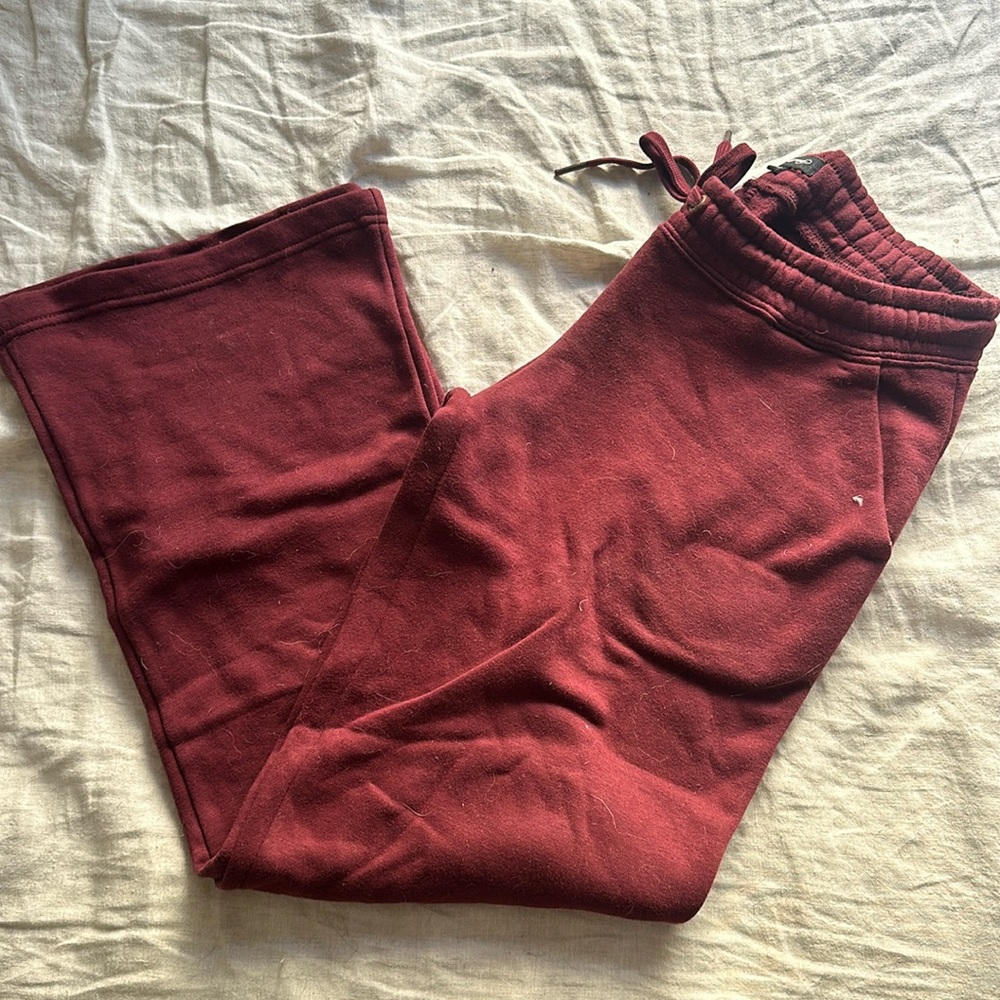 Ed Hardy maroon sweats
